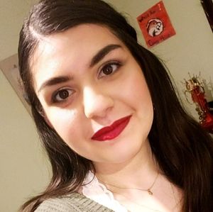 Meet your Posher, Cinthia